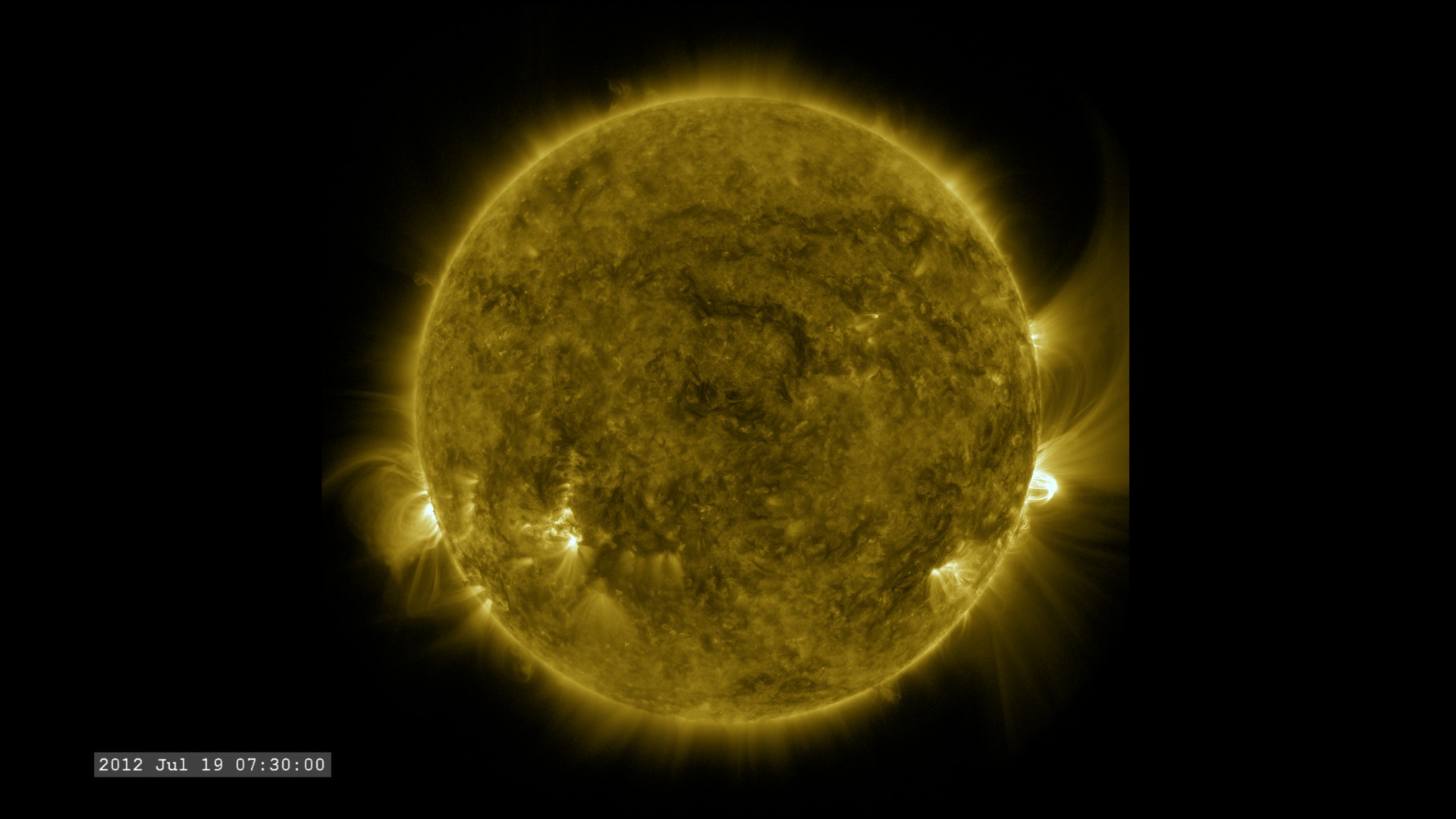 1080 HD movie of the CME launch in the 171angstrom AIA filter.