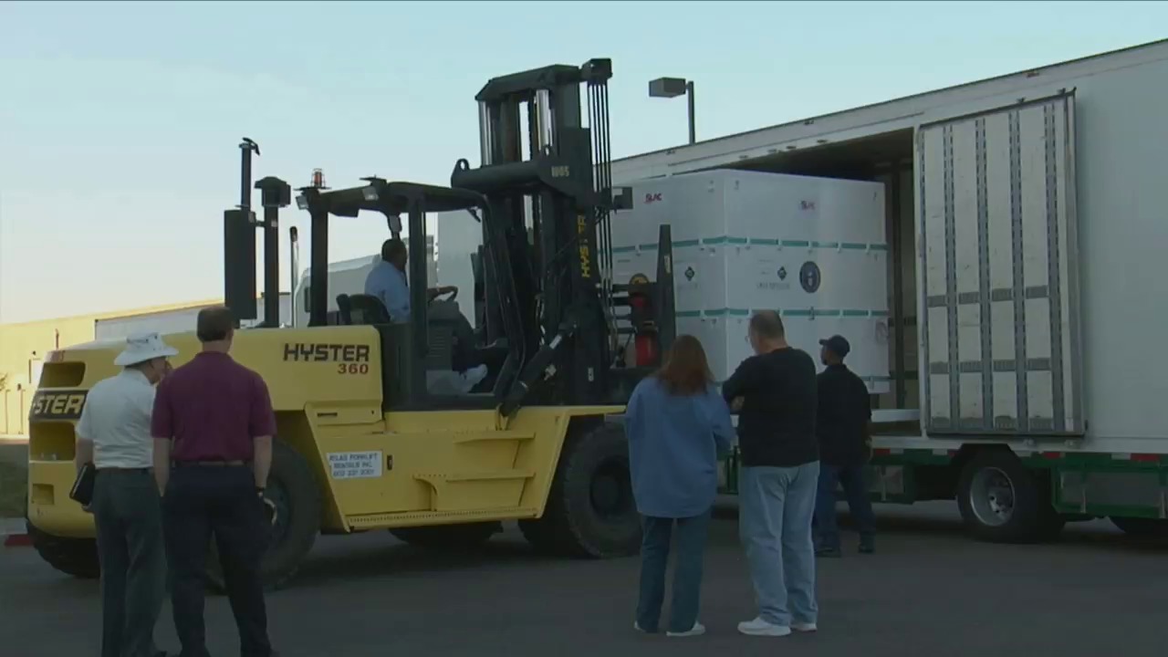 This footage shows the LAT instrument arriving on September 18, 2006.