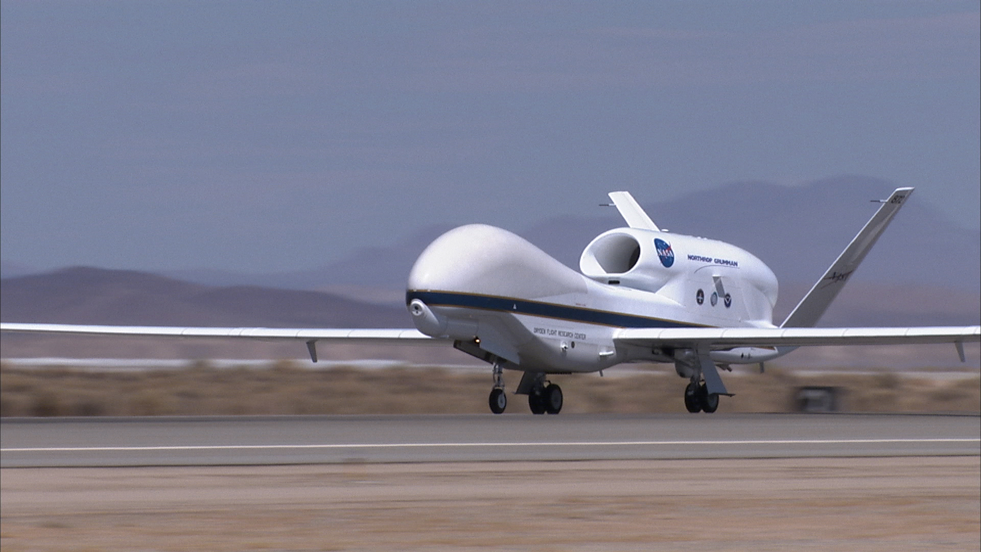 LEAD: NASA is using a special plane to help hurricane forecasters this summer. 
 This unmanned plane, Global Hawk,  flies at 60,000 feet (twice the height of commercial planes)

 It takes x-ray-like “cat- scans” of the inside of a hurricane: such as the towers of heavy rain that help energize storms.

Because it can stay up for 24 hours it can examine the entire hurricane, Head to toe.


TAG: Information will help forecasters determine why some hurricanes blow up from a minimal category one (1) storm to a devastating monster category 5 in less than a day. Especially critical when they approach landfall. 


