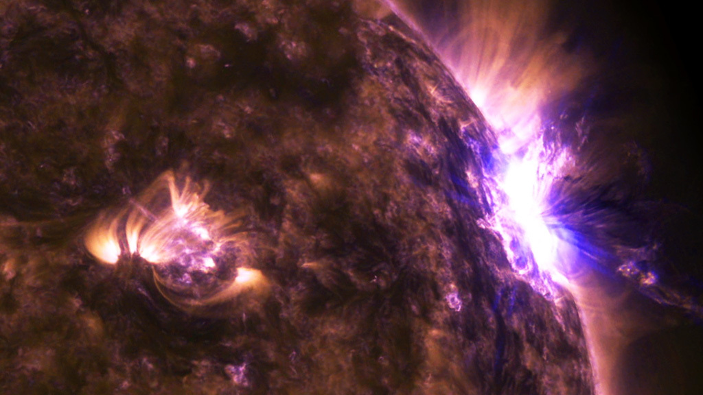 A NASA spacecraft records a trio of flares on the sun.