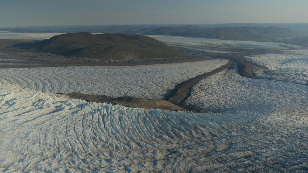 VIDEO: "Witness the Breathtaking Beauty of Earth’s Polar Regions"

Operation IceBridge recorded the diversity and fragility of our rapidly changing polar regions. These areas are some of the most inhospitable, but breathtaking places on Earth. Sit back and witness the polar regions, from western Greenland to Antarctica. Notable features include the Pine Island Glacier, Larsen C ice shelf, and rapid summer melt on the western Greenland Ice Sheet.  

Learn more: Operation IceBridge
Music Provided by Universal Production Music: "Arabesque No.1" by Claude Debussy [PD]

This video is also available on our YouTube channel.