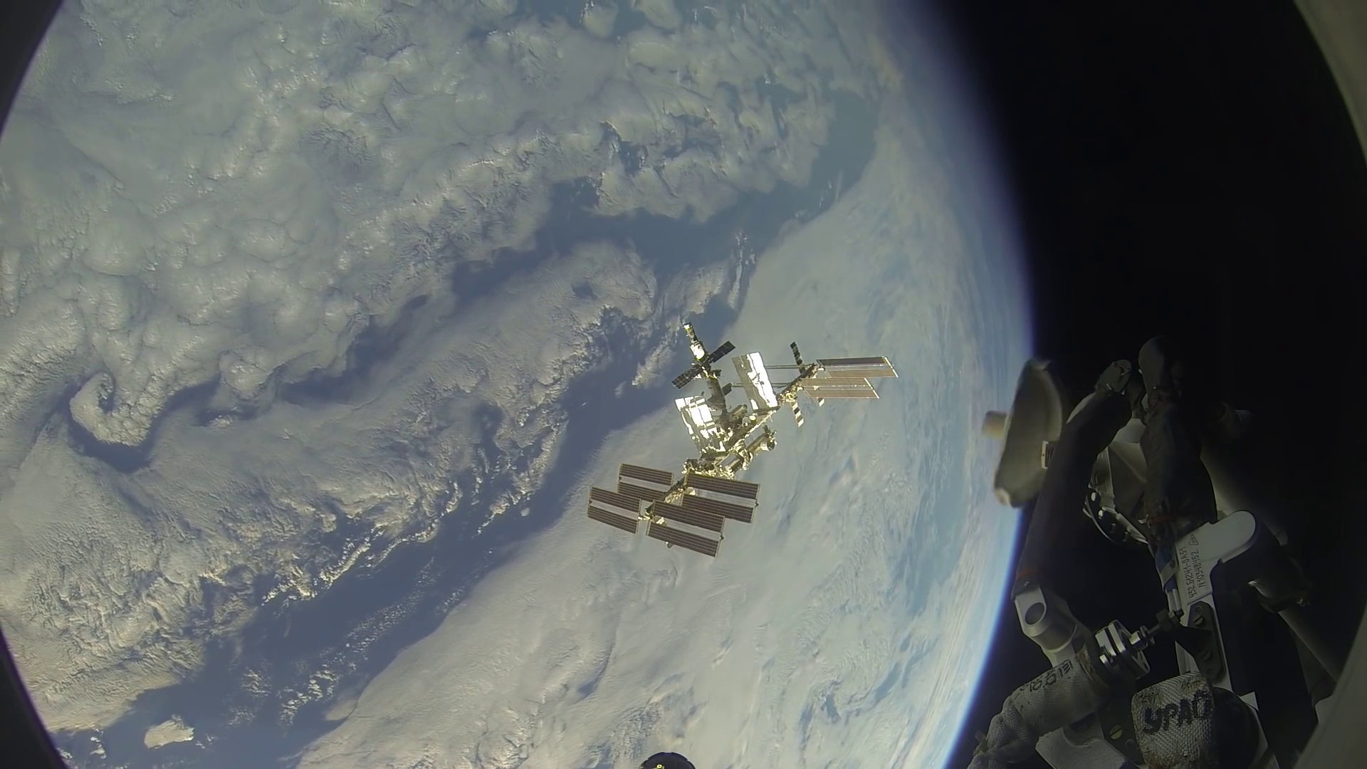 Video taken from Soyuz shows March 2015 docking